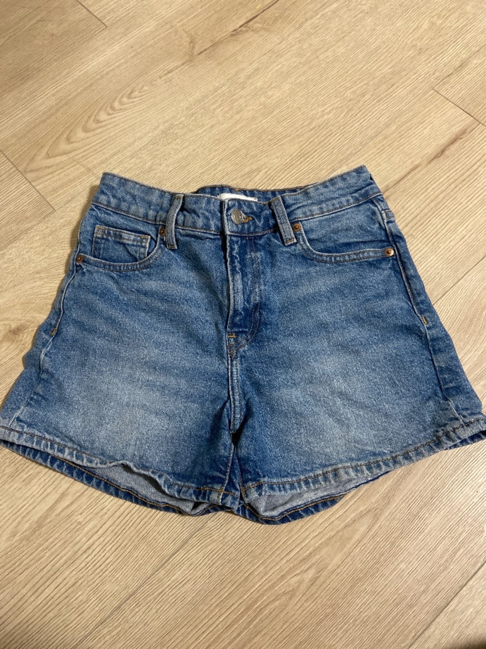 H&M jean shorts